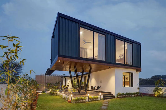 Luxury Two-Story Prefabricated Modular Villa | Customizable Expandable Container Home & Modern Commercial Space | Heavy-Duty Galvanized Steel Framework - 20ft/40ft Multi-Unit